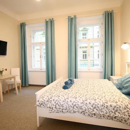 Finnem Tyrsova Apartment Prag